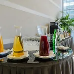オリシッポ オリエンテ ホテル 4*