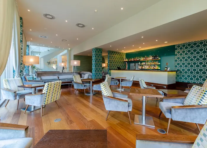 Olissippo Oriente Отель 4*