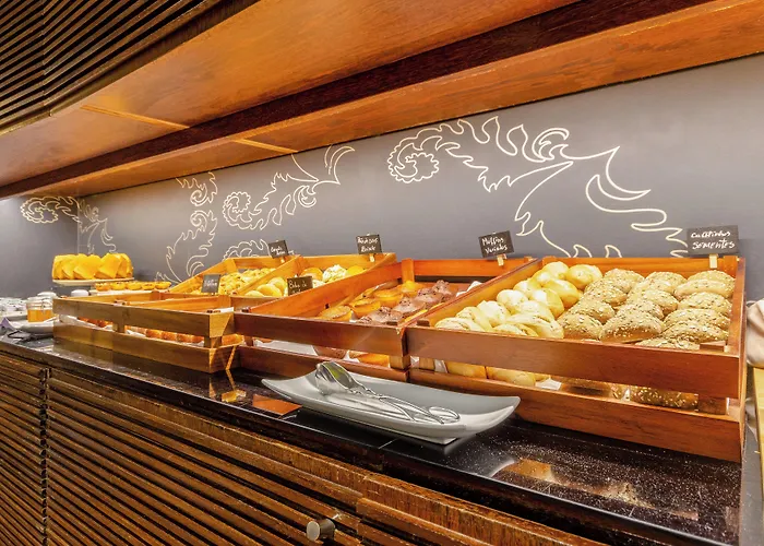 Отель Olissippo Oriente 4*