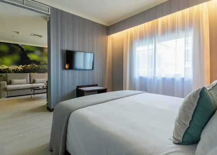 Olissippo Oriente Отель 4*