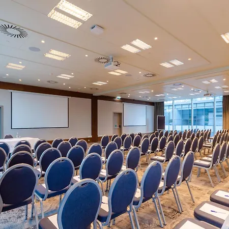 Hotell Olissippo Oriente 4*